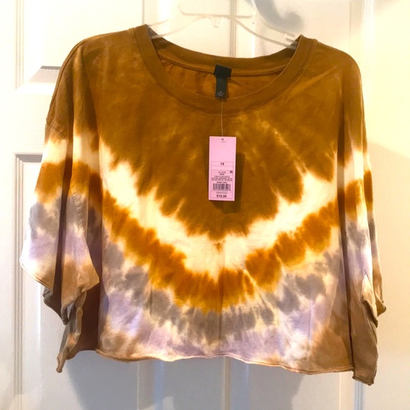 wild fable Tops - NWT Women's Short Sleeve Cropped TShirt Wild Fable